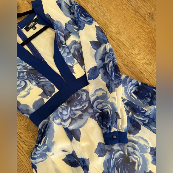 Women’s Beautiful Lulu's Navy Floral Long Sleeve Dress - Picture 9 of 16